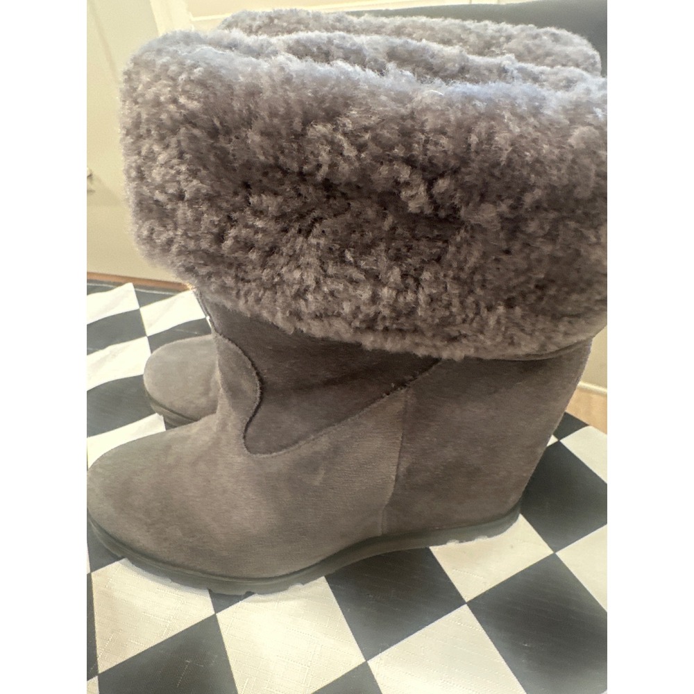 UGG Kyra Grey Suede Shearling Wedge Boots Womens 10 Grey ankle winter  casual